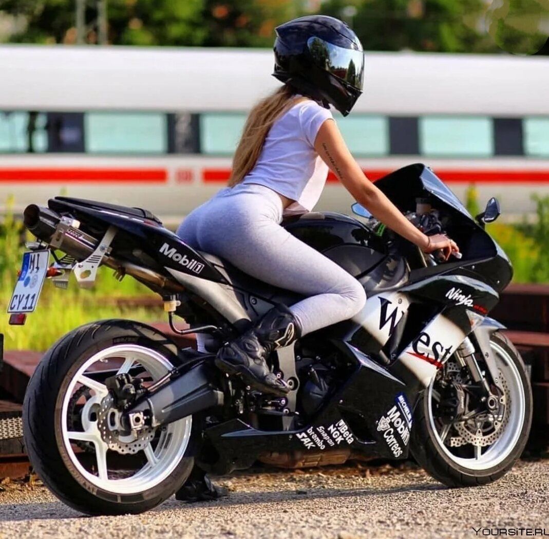 motogirl