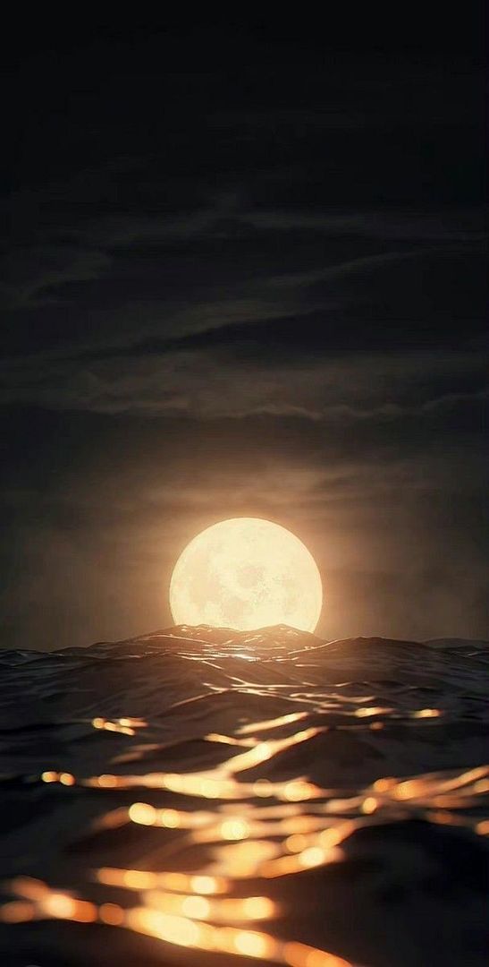 moon & sea