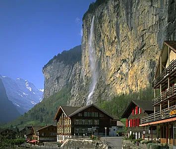 Cliffs-Lauterbrunnen-Mittelland-Switzerland-region