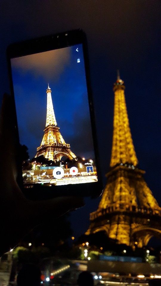 Backpacking in 2017 Eiffel Tower Night View