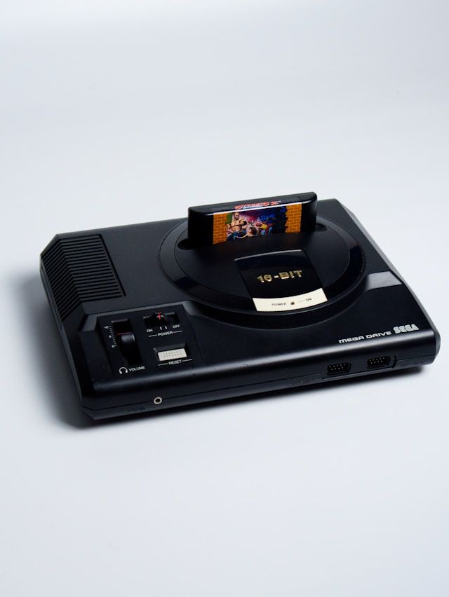 Sega Mega Drive + Controller and some Games