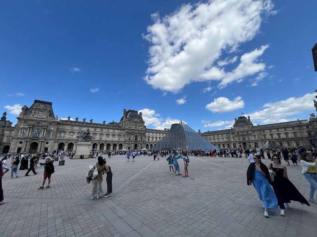 Louvre