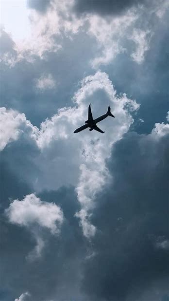 ☁️✈️☁️