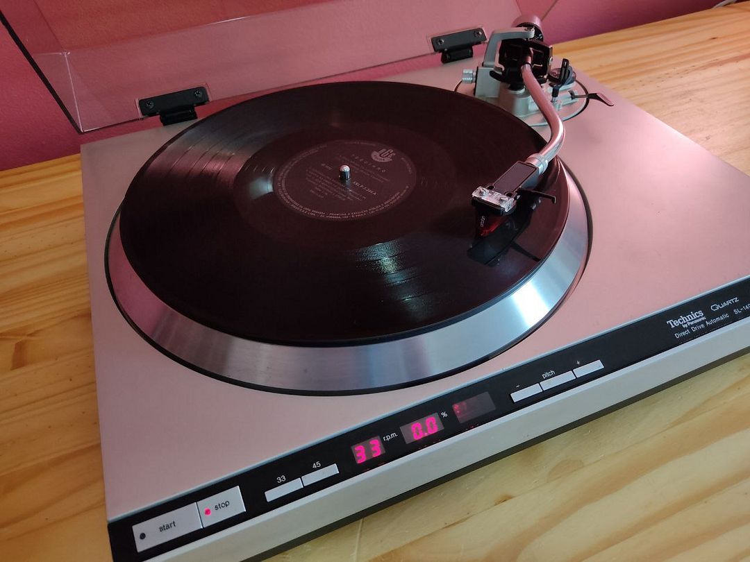 Technics SL1400 MK2