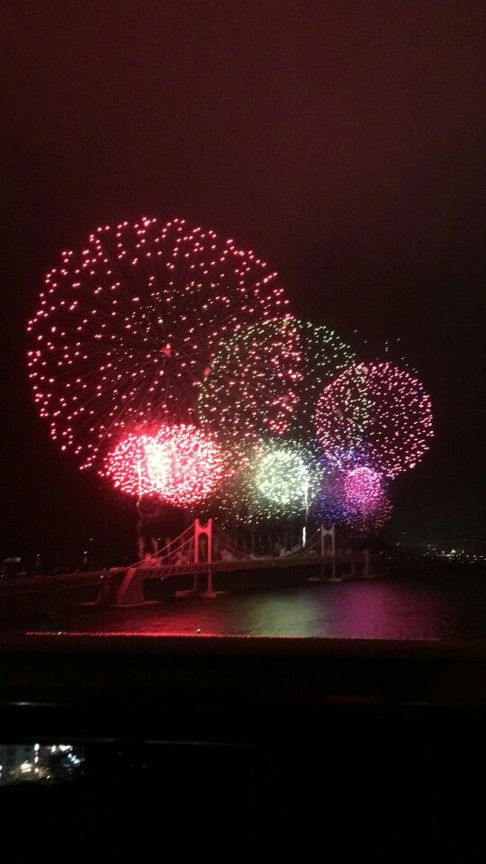 Fireworks, Kwangan bridge