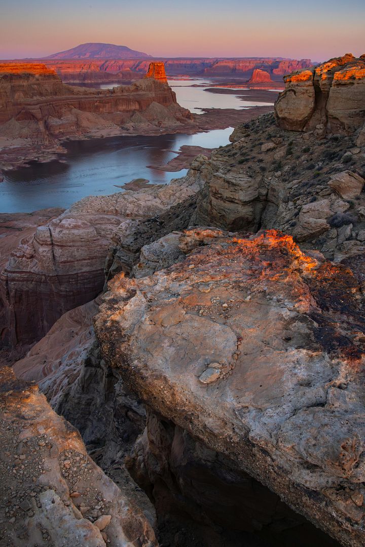 Breathtaking Sunset at Lake Powell, Utah