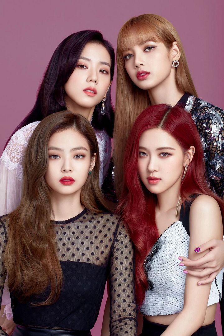 Current Famous band-Black Pink