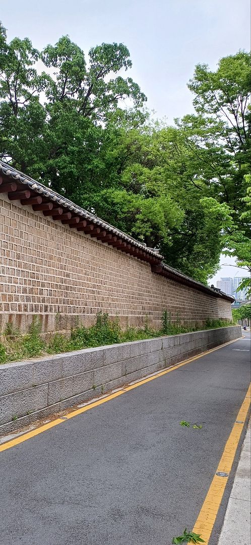 한국 돌담길