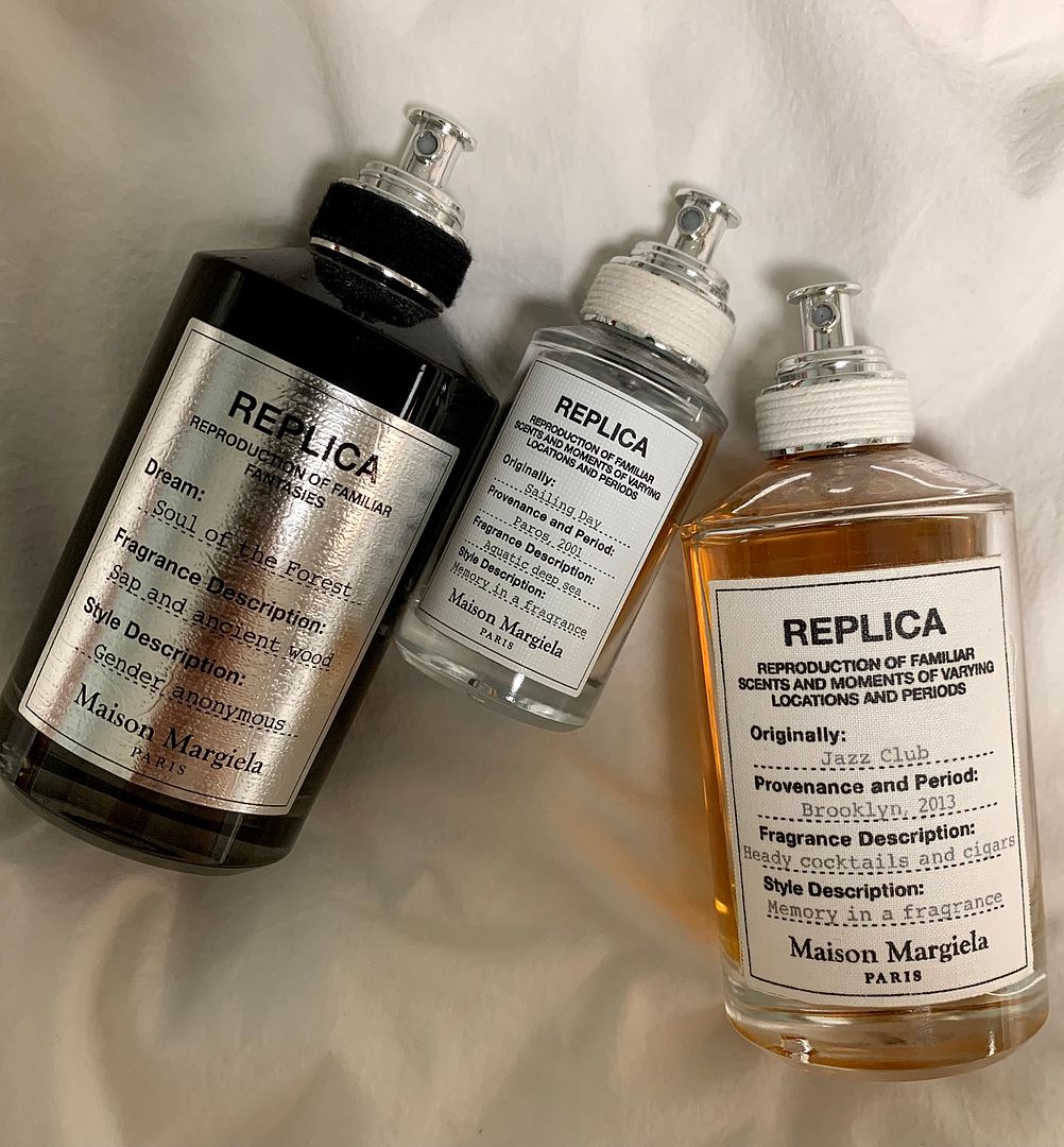 Maison Margiela My perfumes 제가 쓰는 마르지엘라 향수들입니다. 향들이 꽤 독특하고 적당한 가격과 병이 너무 이쁩니다 ㅎ