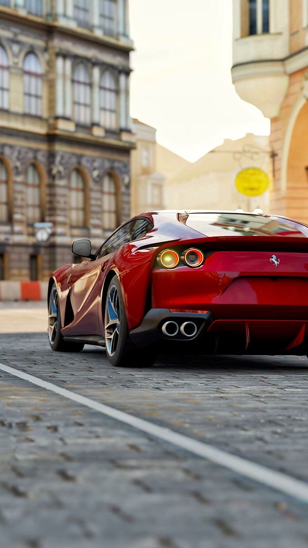 Ferrari 812 Superfast