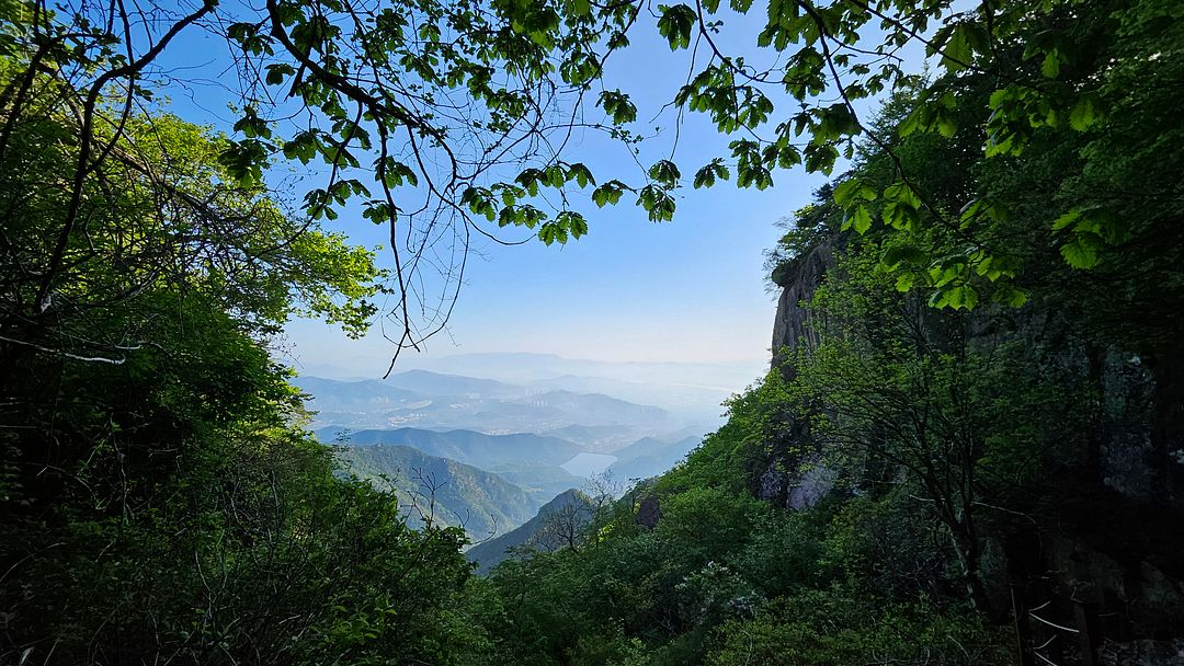 The atmosphere of Geumosan Mountain! 240503 Gumi, Gyeongsangbuk-do, South Korea