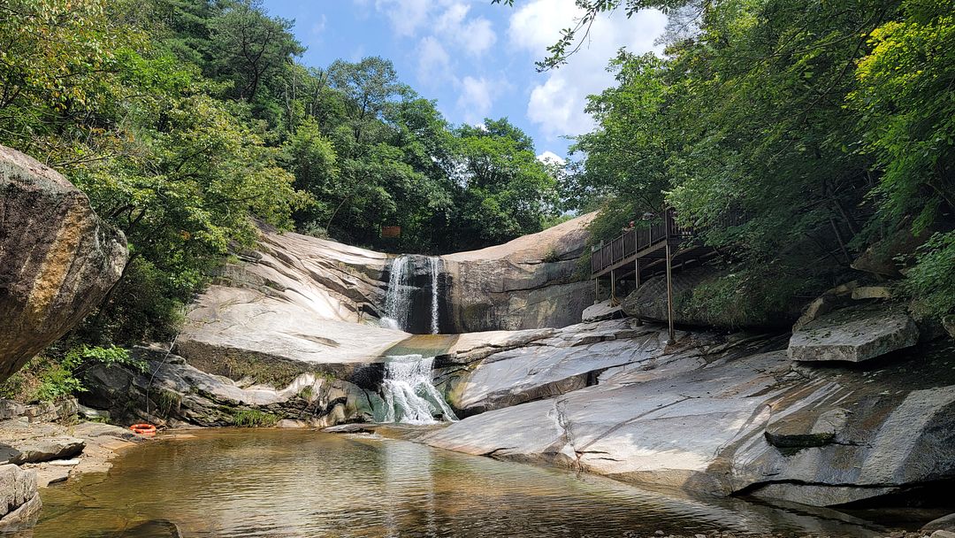 Wonderful Yongchu Falls in Sarangsan Mountain!  230819 Goesan, Chungcheongbuk-do, Korea