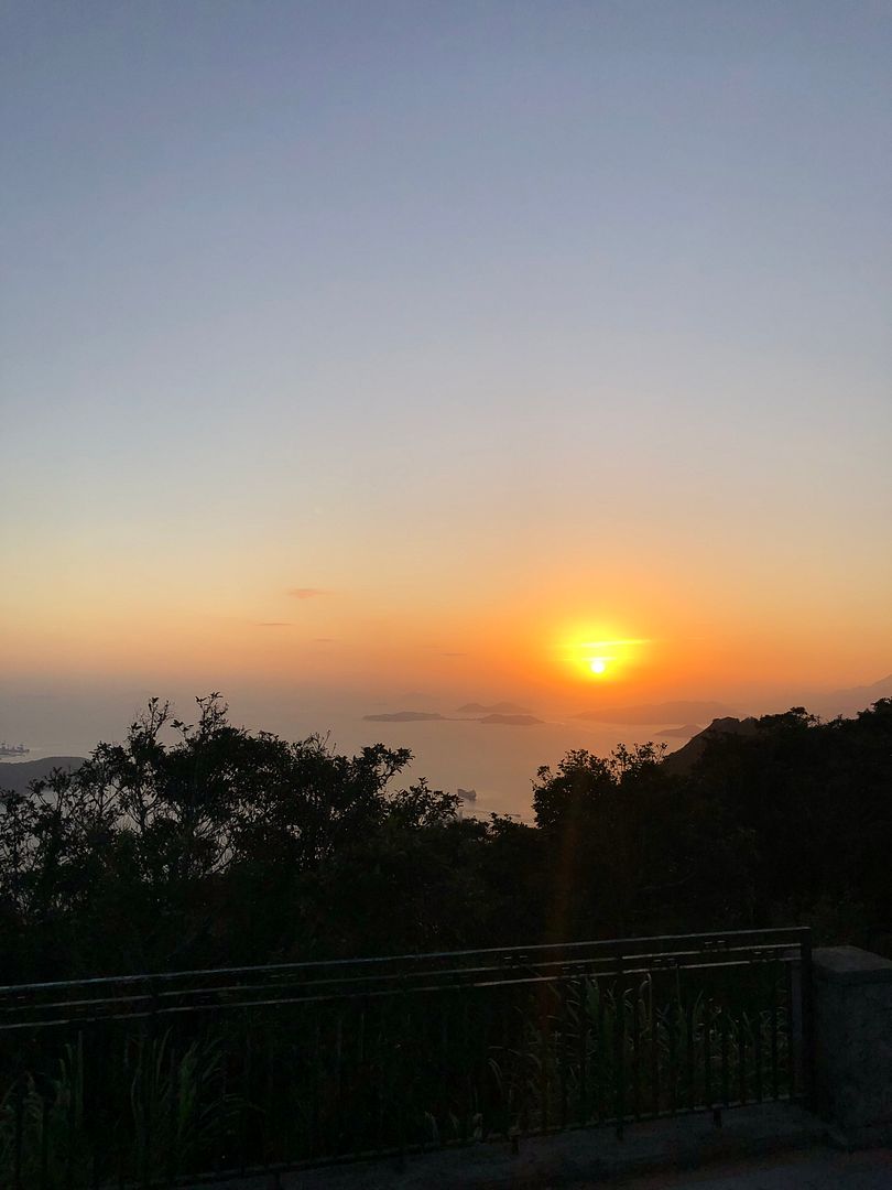 Sunset under Hong Kong