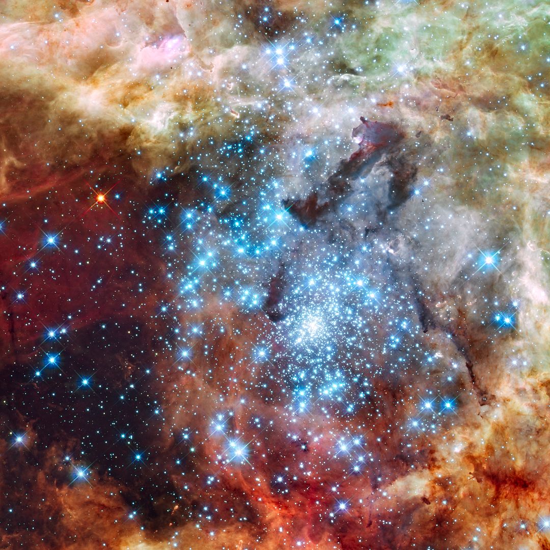 Massive Star-Forming Region in 30 Doradus (Hubble)