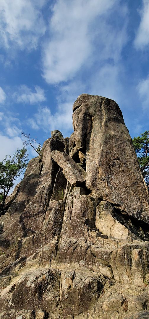 The specialty of Sarangsan Mountain! Elephant rock  230819 Goesan, Chungcheongbuk-do, Korea