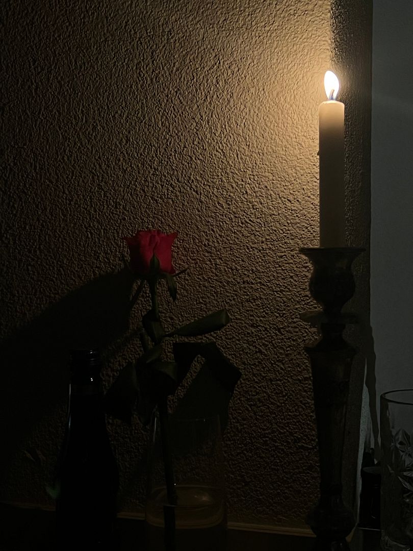 🌹🕯️