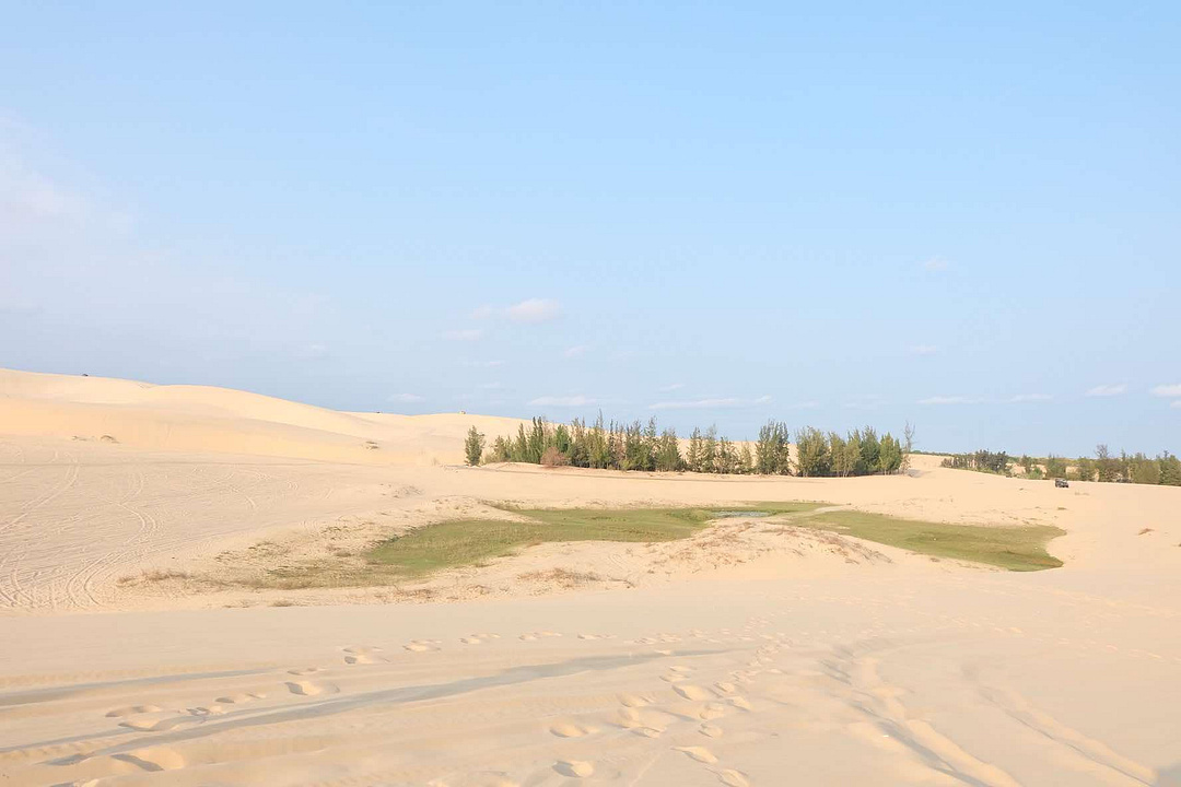 white sand dunes , mui ne 🇻🇳