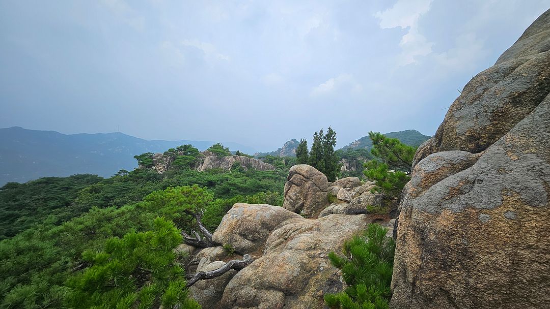 Gwanaksan Yukbong Ridge, whose face is this? #0001 240824 Gwanaksan Mountain, Seoul, South Korea