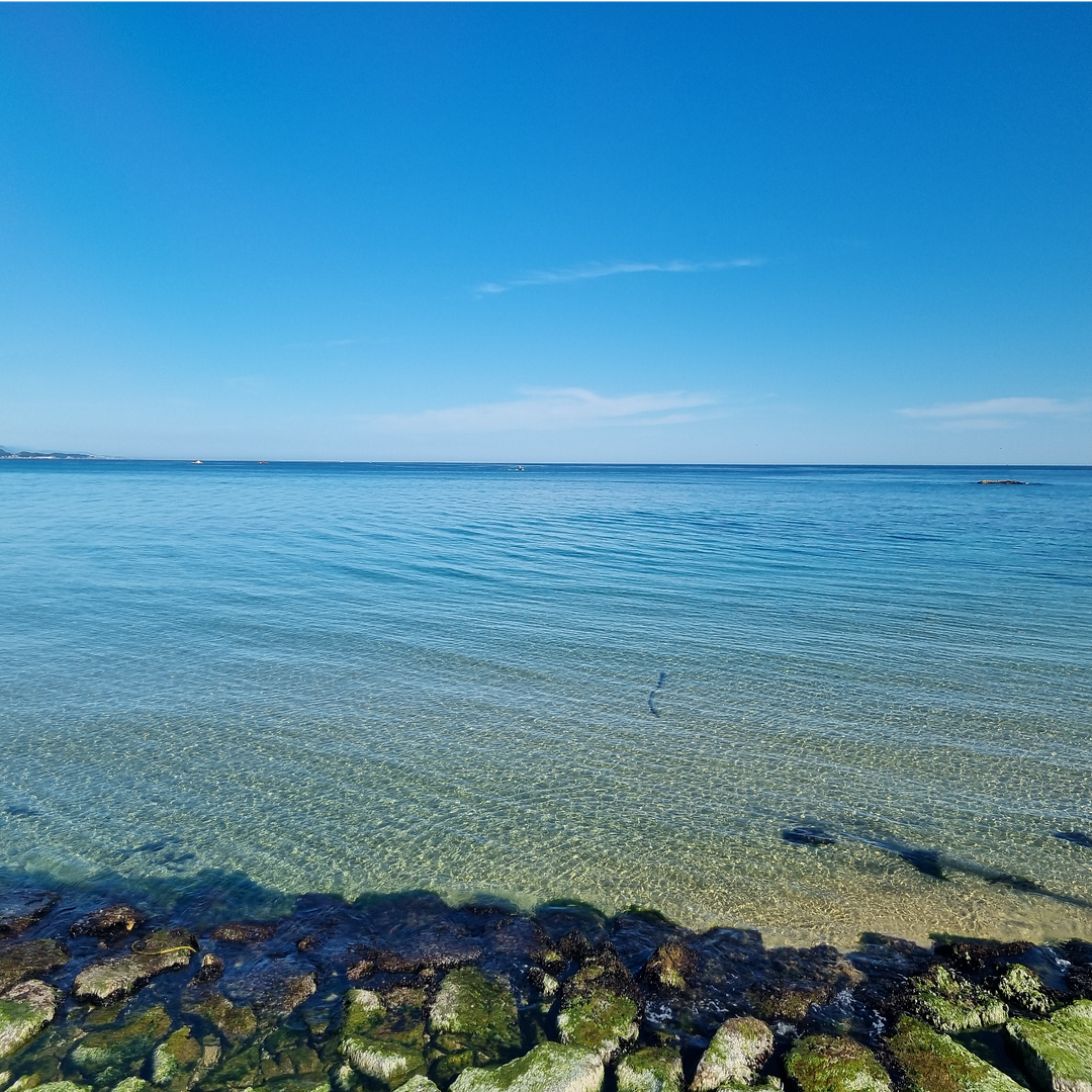 Crystal-blue sea in Gangneung