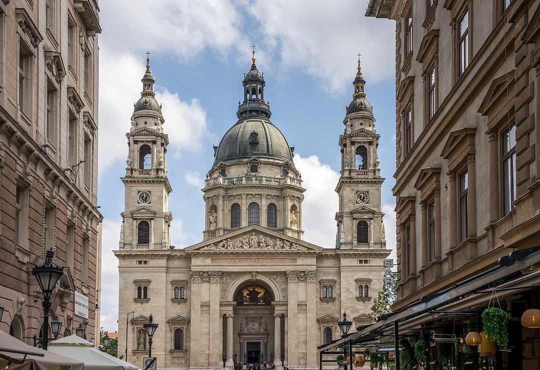 st-stephens-basilica-8031985_1920