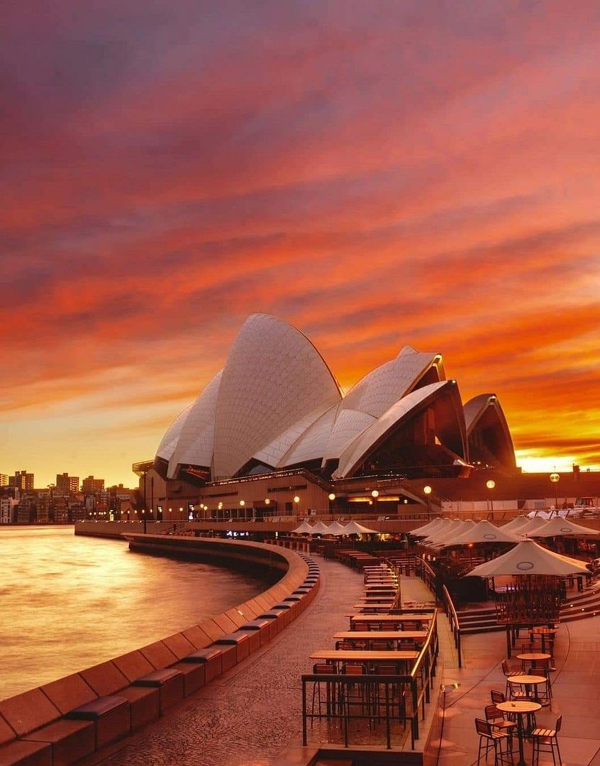 Sunset over Sydney Opera house