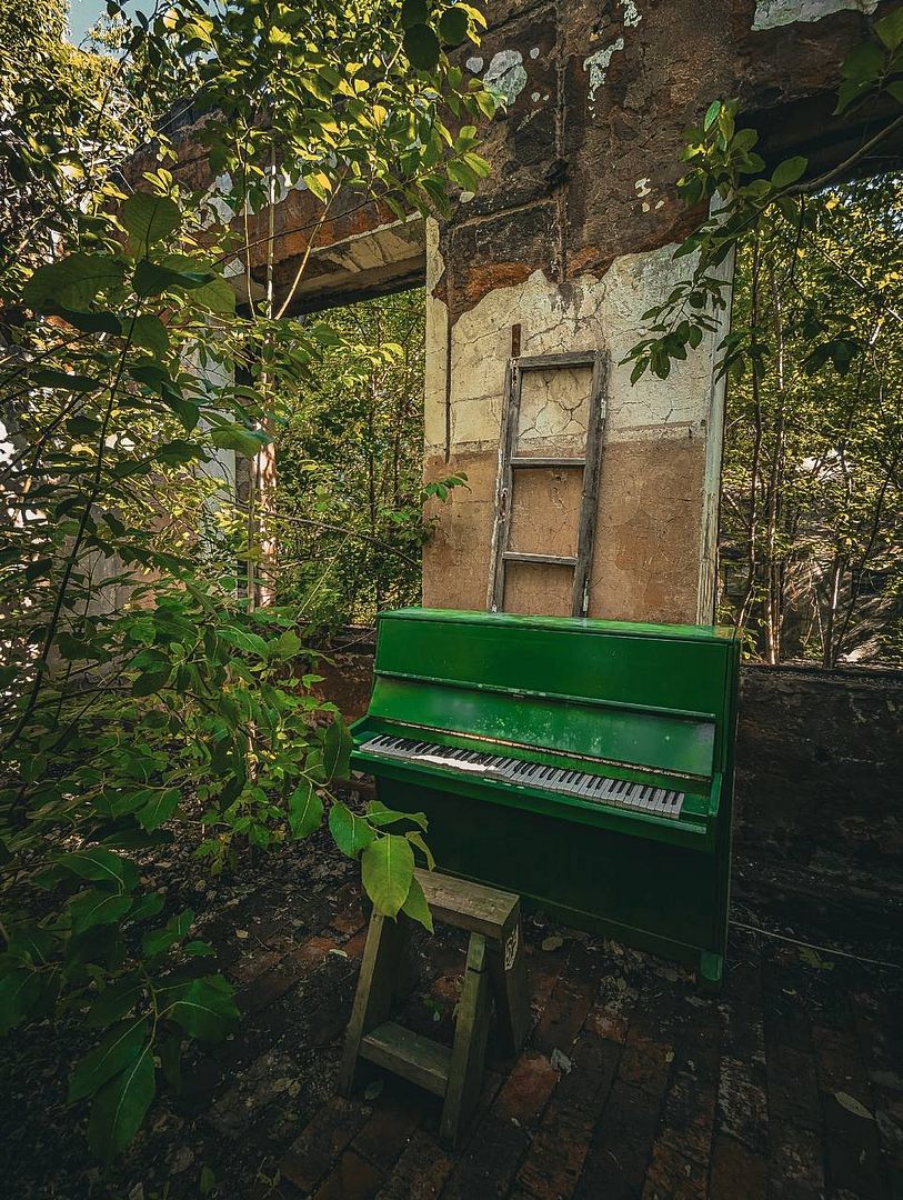 Green Piano