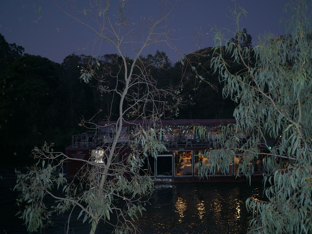 Restaurant Boat Picture