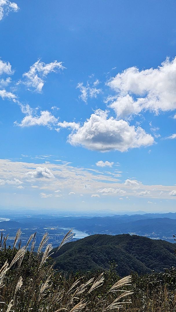 Great view near the summit of Yumyeongsan Mountain #005 241003! Yangpyeong, Gyeonggi-do, Korea,