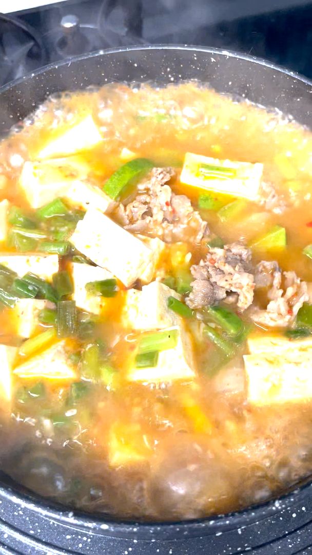 한국의 맛_ 수제 된장찌게 (Taste of Korea_ Homemade soybean paste stew)