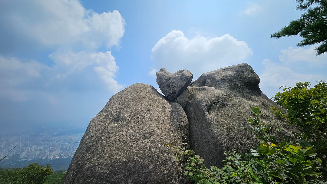 Dobongsan Mountain’s specialty! Heart rock!  240803  Seoul, Korea