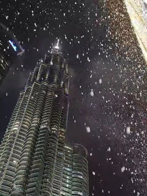 Winter in Malaysia ? (KLCC)