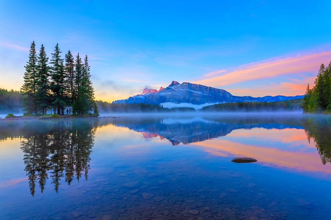 Lake Morain, Alberta, Canada_2