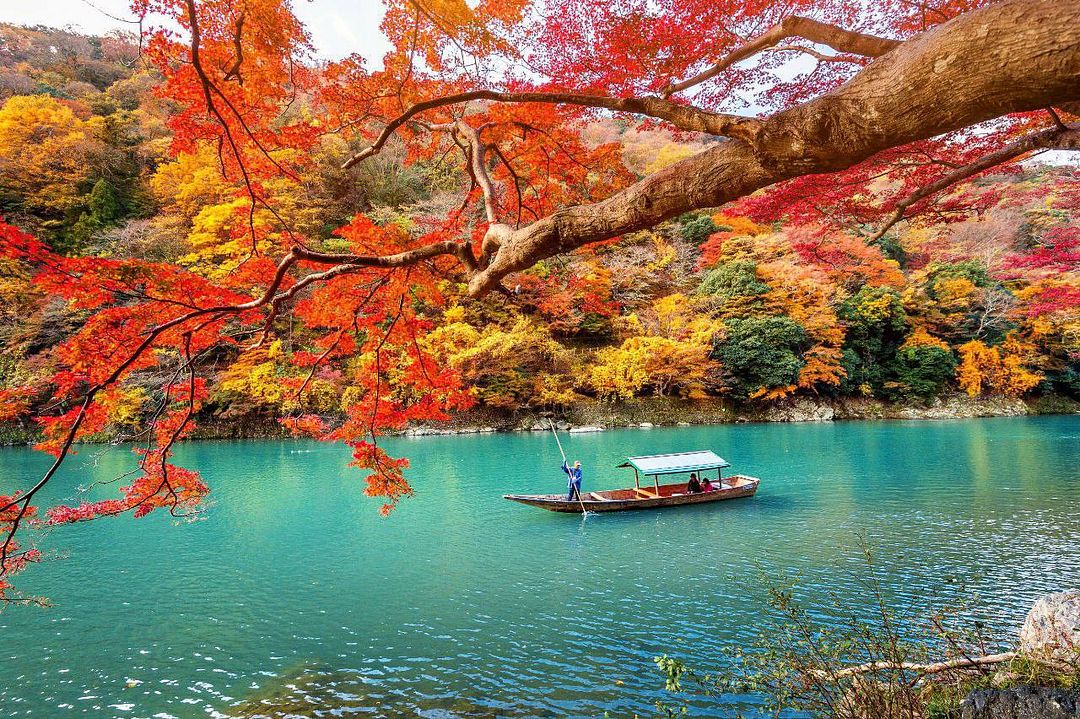 Autumn lake