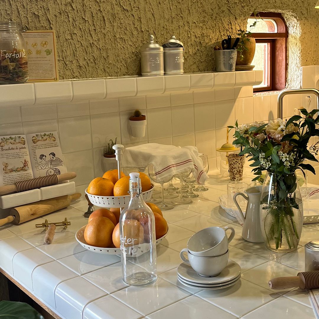 A cozy kitchen