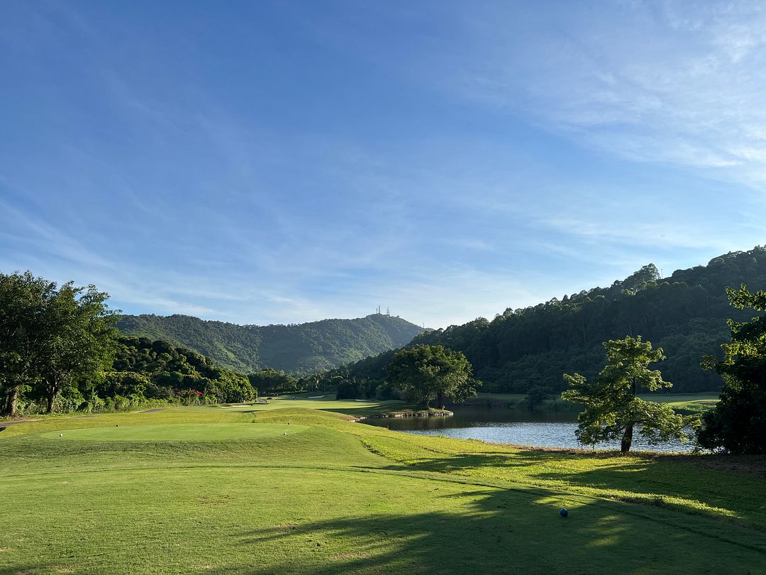 The scenery of a golf course in Shenzhen, China