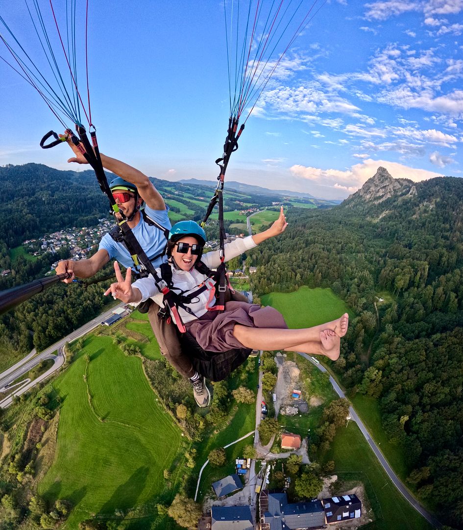 Paragliding in the Swiss Alps ⌐◨-◨