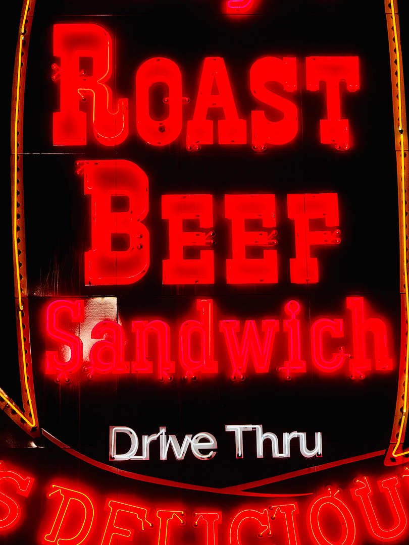 up and close signage arbys roast beef