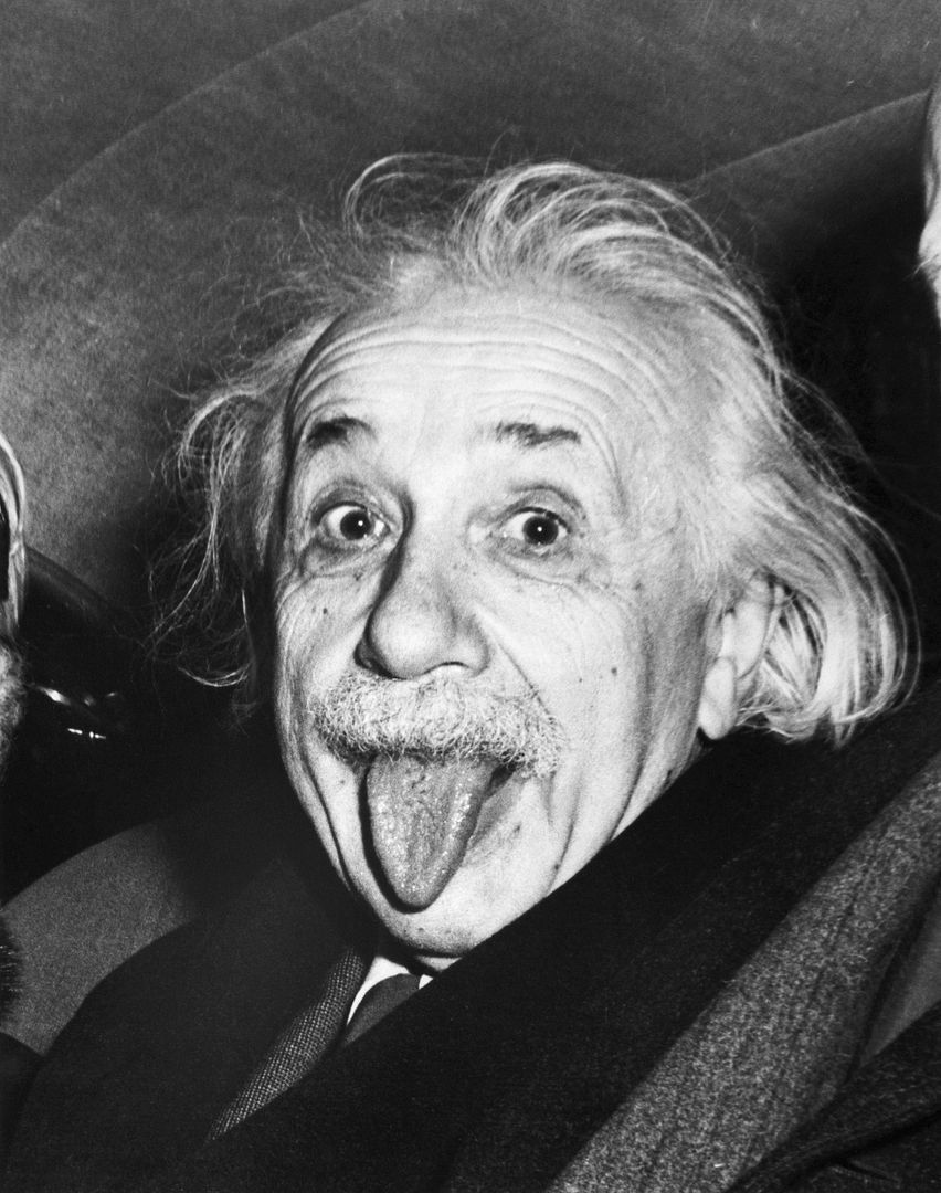 albert_einstein_sticks_out_his_tongue