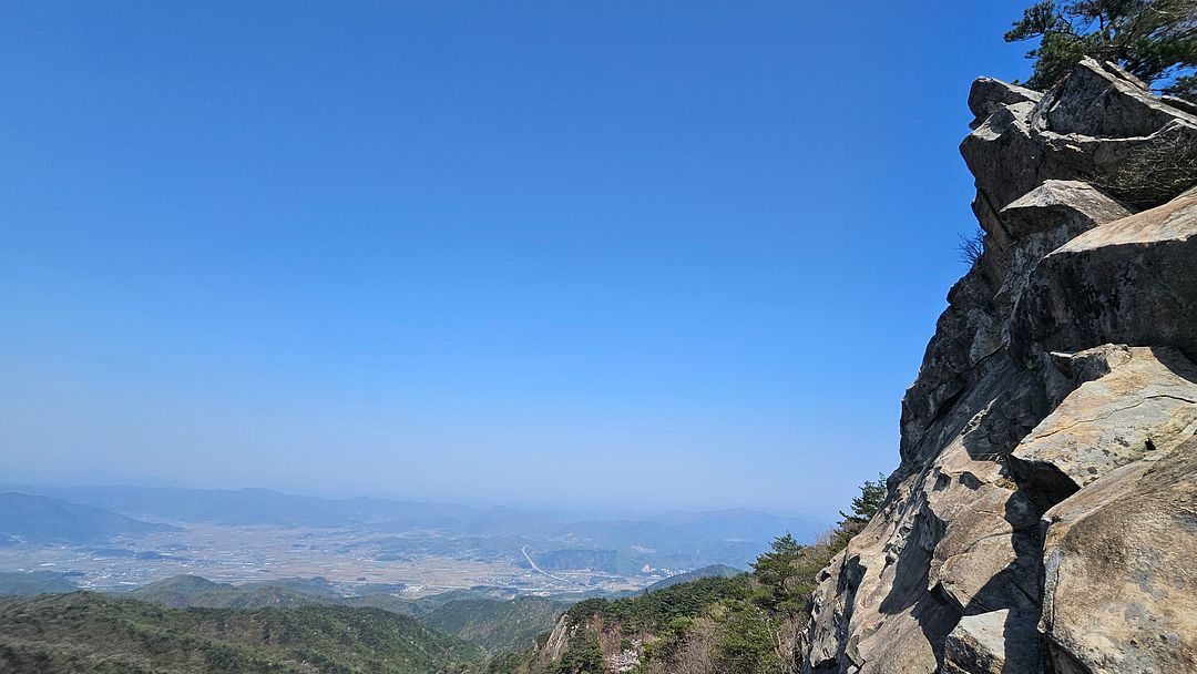 At Meowbawi Rock on Mt. Gapjang, Sangju... 240413