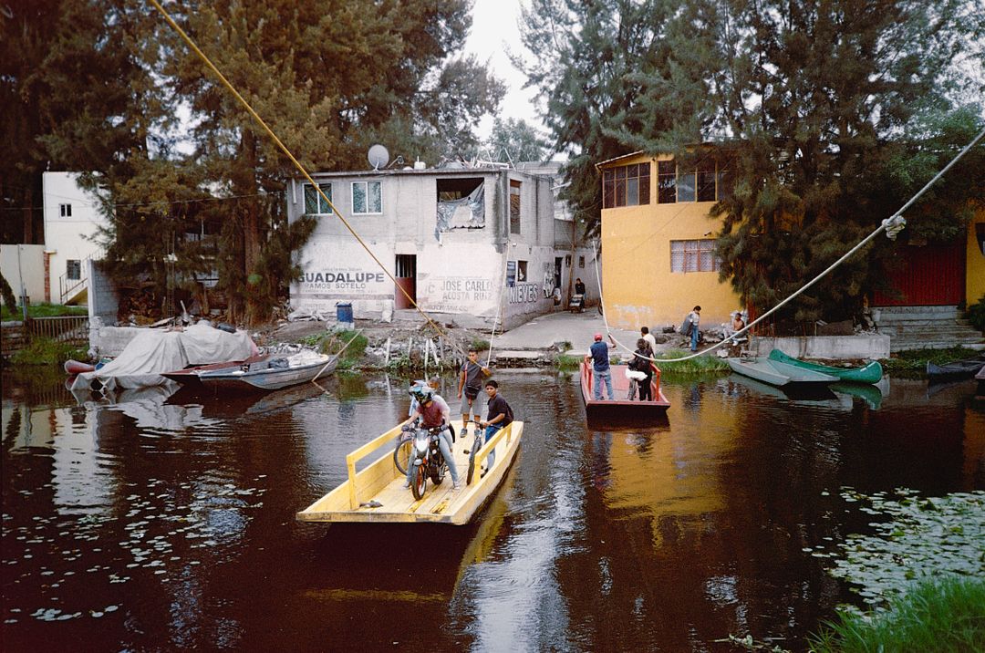 The secret crossing of Chichoco alley in Xochimilco, CDMX