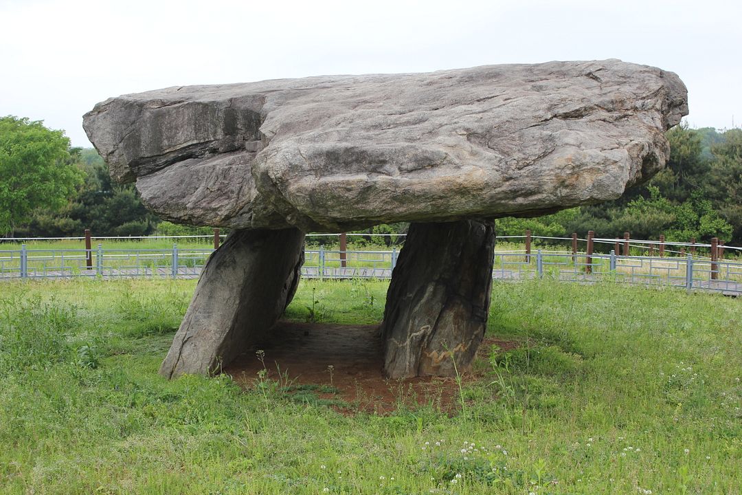 a traditional tomb;  dolmen