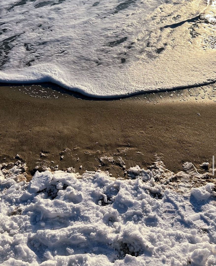 Sea / snow