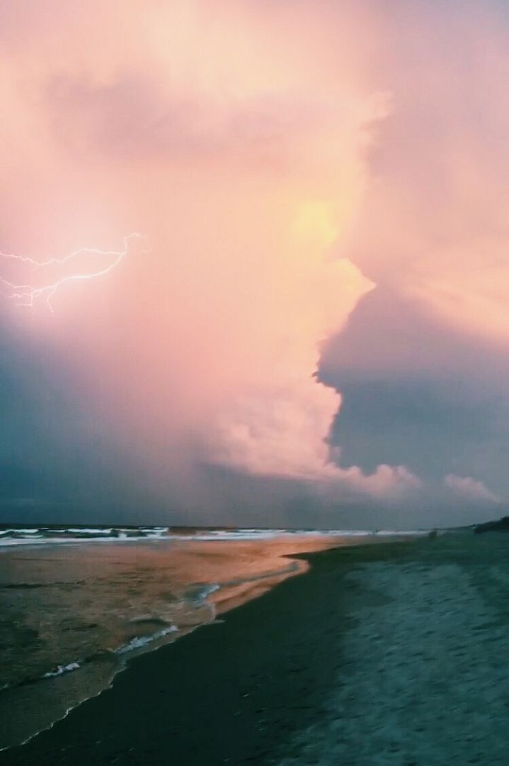 Lightning at the beach