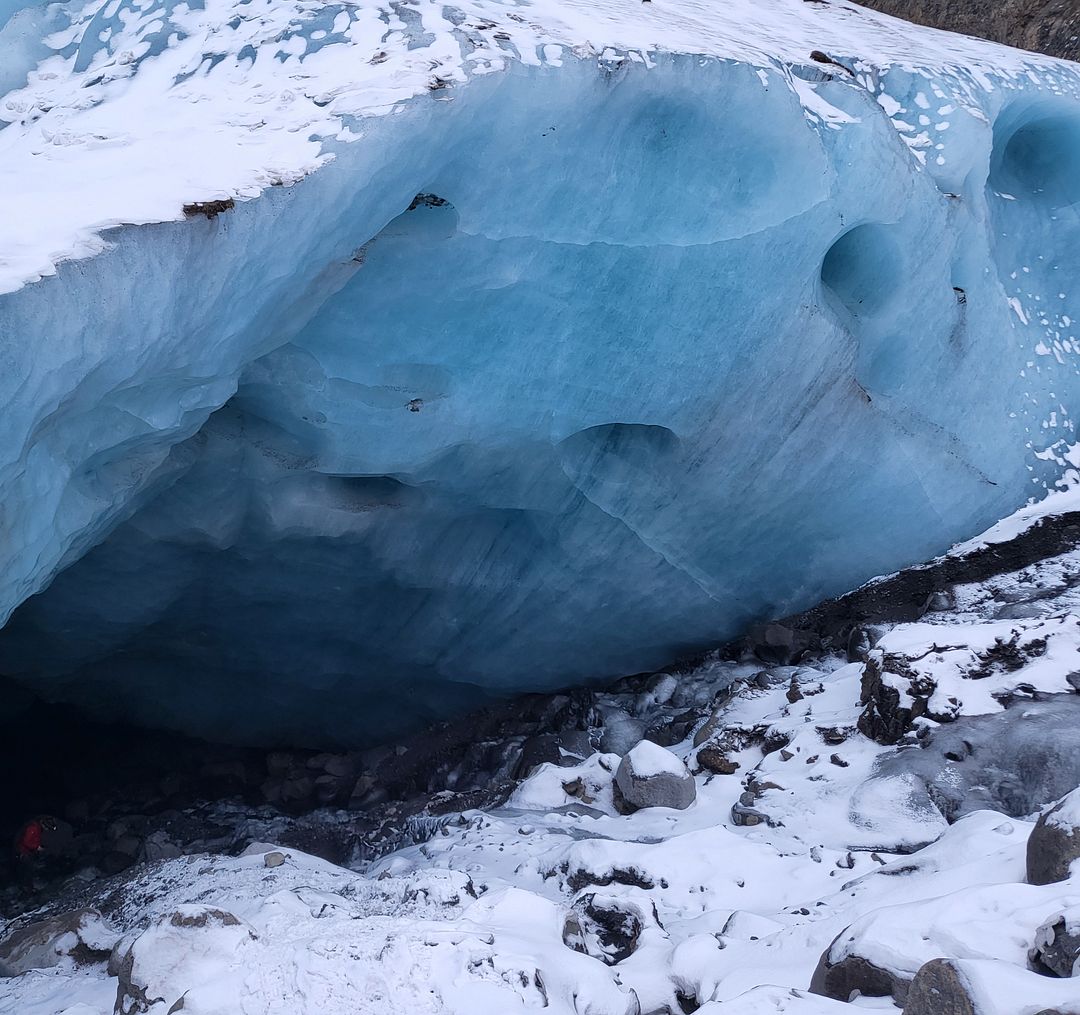 THE GLACIER TUNNEL