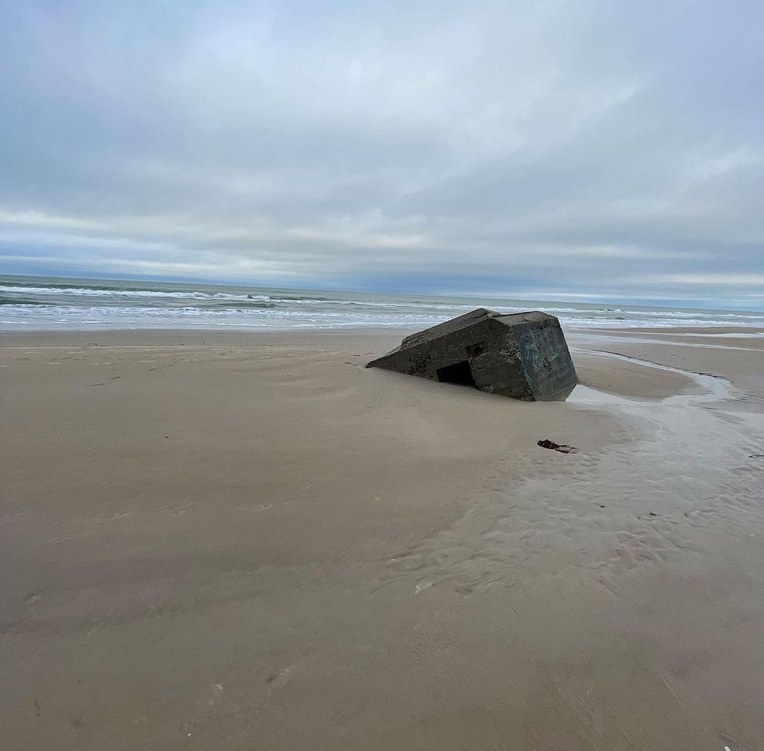 A bunker that shows more everytime a storm hits 😨