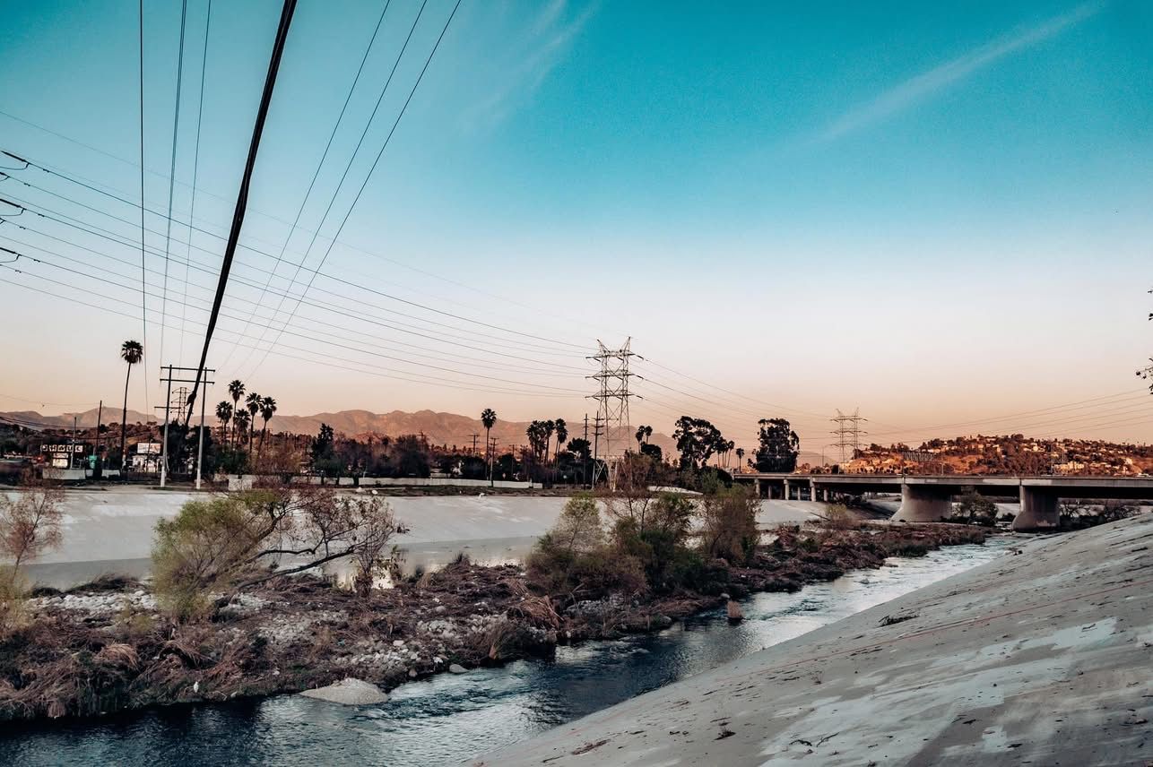 LA RIVER 🐸